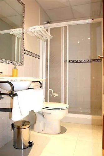 Apartment Apartamentos Maria Del Carmen Torremolinos